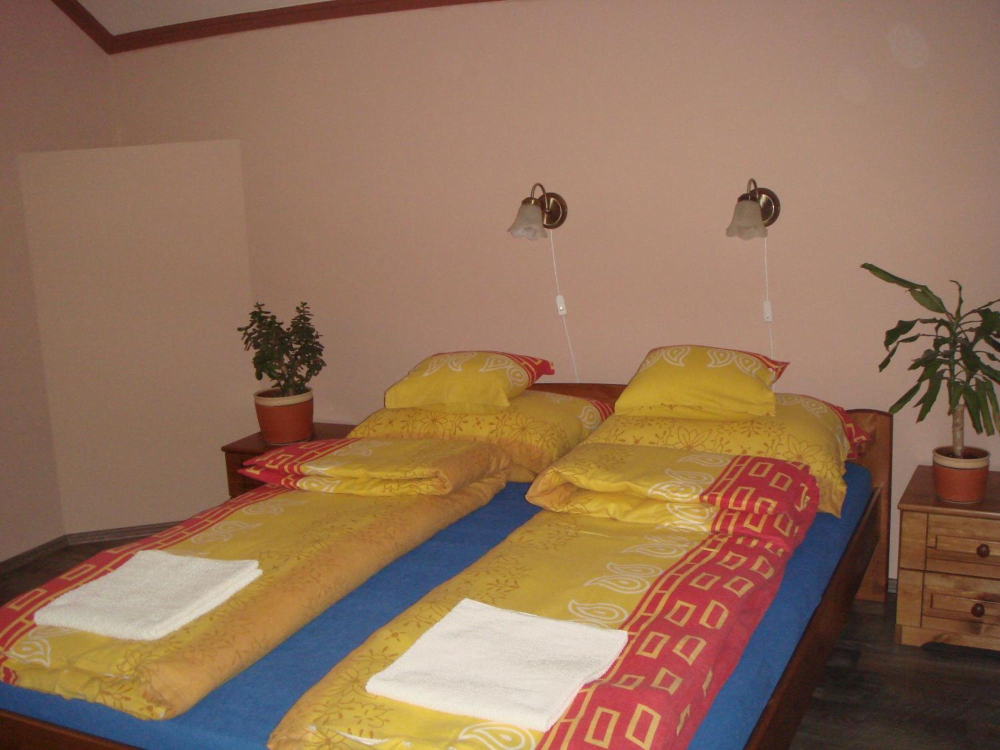 Bed and Breakfast Platan Panzio Nagyszenas Екстер'єр фото